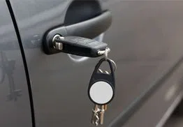 Gallery Locksmith Store Northborough, MA 508-293-1165 Gallery Locksmith Store Northborough, MA 508-293-1165 - 18-Car-unlock